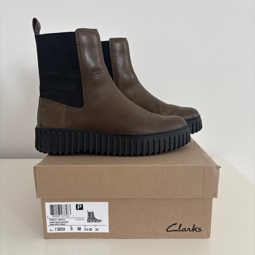 Clarks Torhill Maple Ankle Boots - Dark Olive Leather Boots